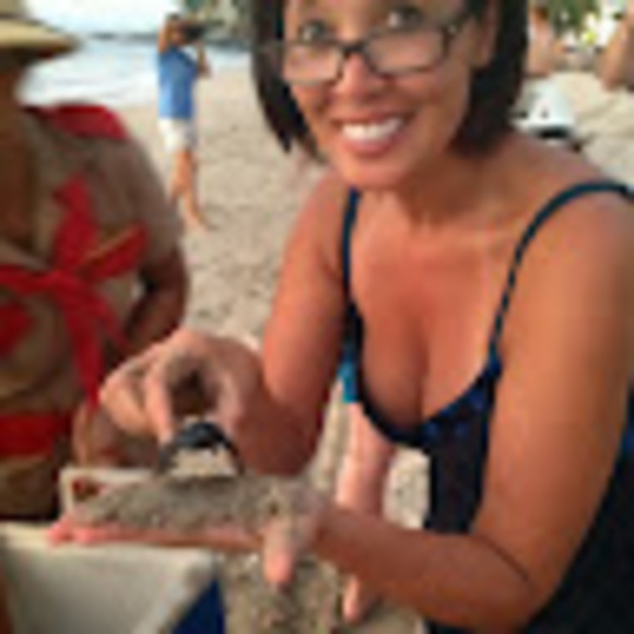 Meet your Posher, Vivian - Picture 1 of 1